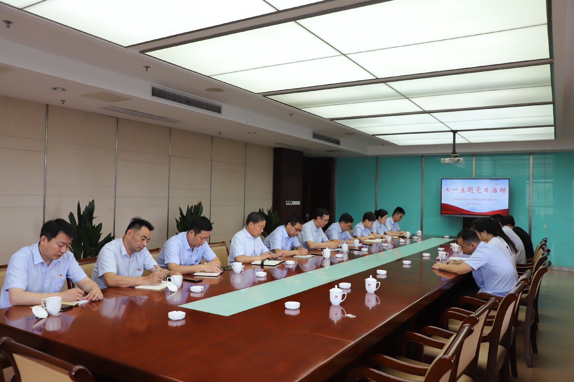 1657682170191463.jpg d5b1e323b8fa9b84139fdddeae20fa5.jpg