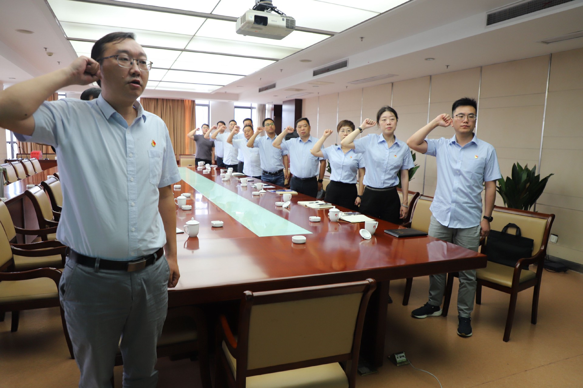 1657682193145569.jpg eca1efa45568a204a3feb580831f876.jpg