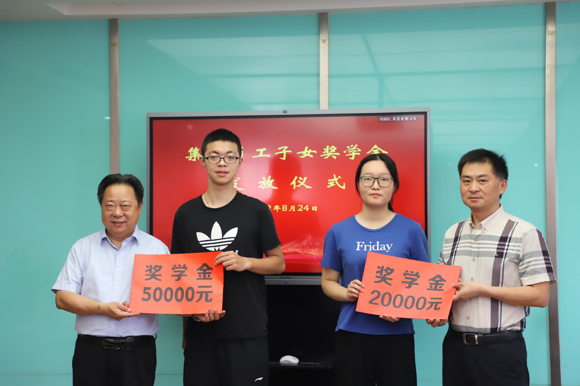 1661334978131382.jpg aaa08cc11ffafe1b650f189e1130257.jpg